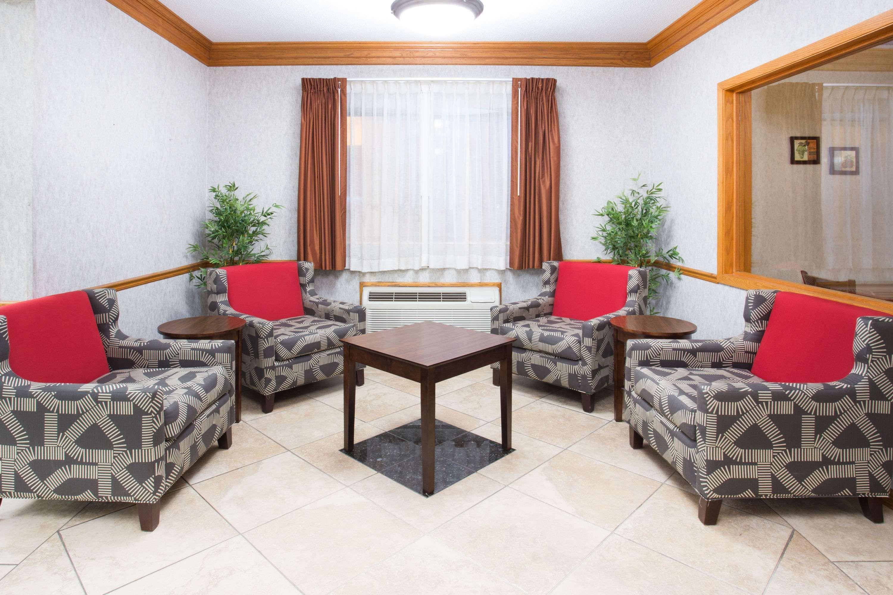 Best Western University Inn Urbana Exterior photo