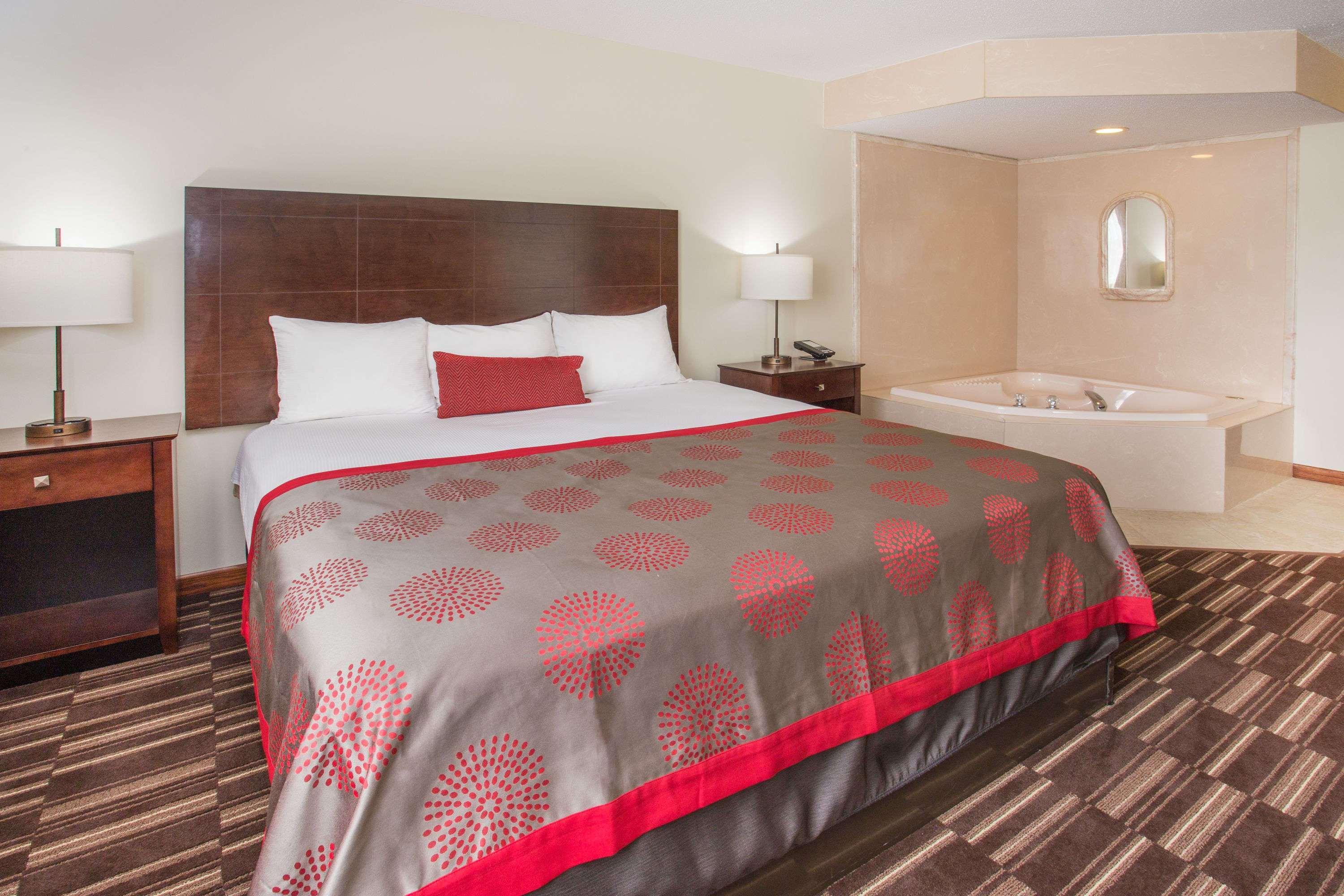 Best Western University Inn Urbana Exterior photo