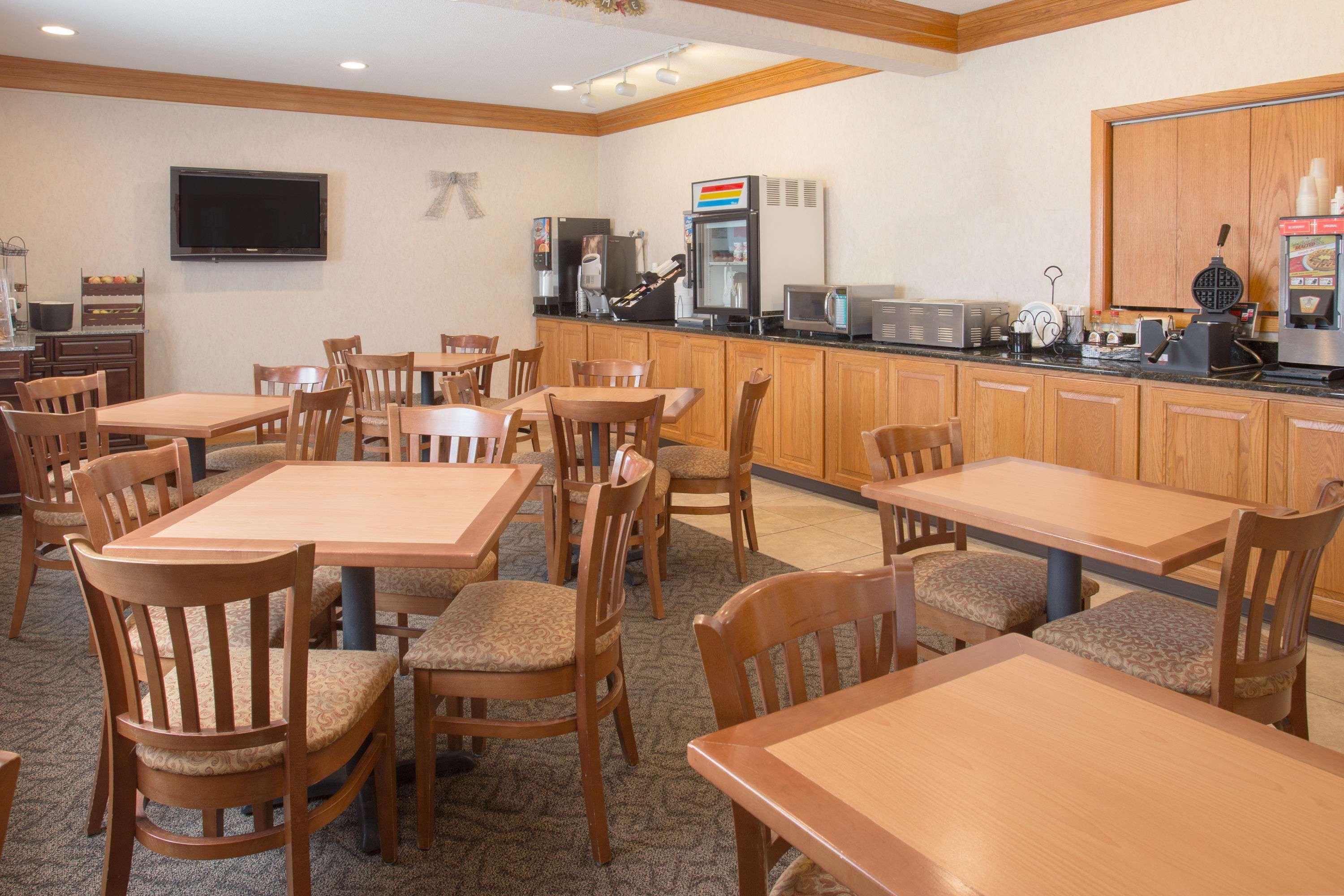 Best Western University Inn Urbana Exterior photo